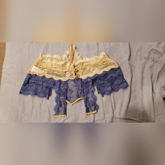 Yandy's 'Amazonian superhero fantasy lingerie costume - Picture 5 of 6